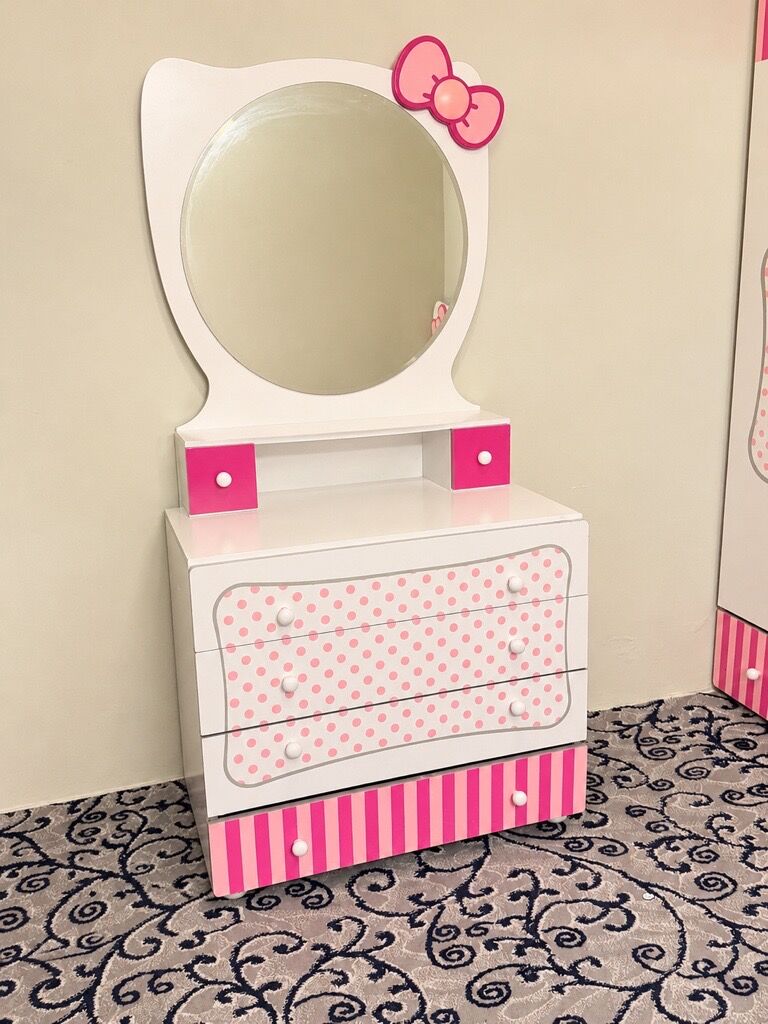 Riyadh, Furniture, SAR 750,  Hello Kitty Bed Set & Electric Oven With 2 Hot Plate 45L