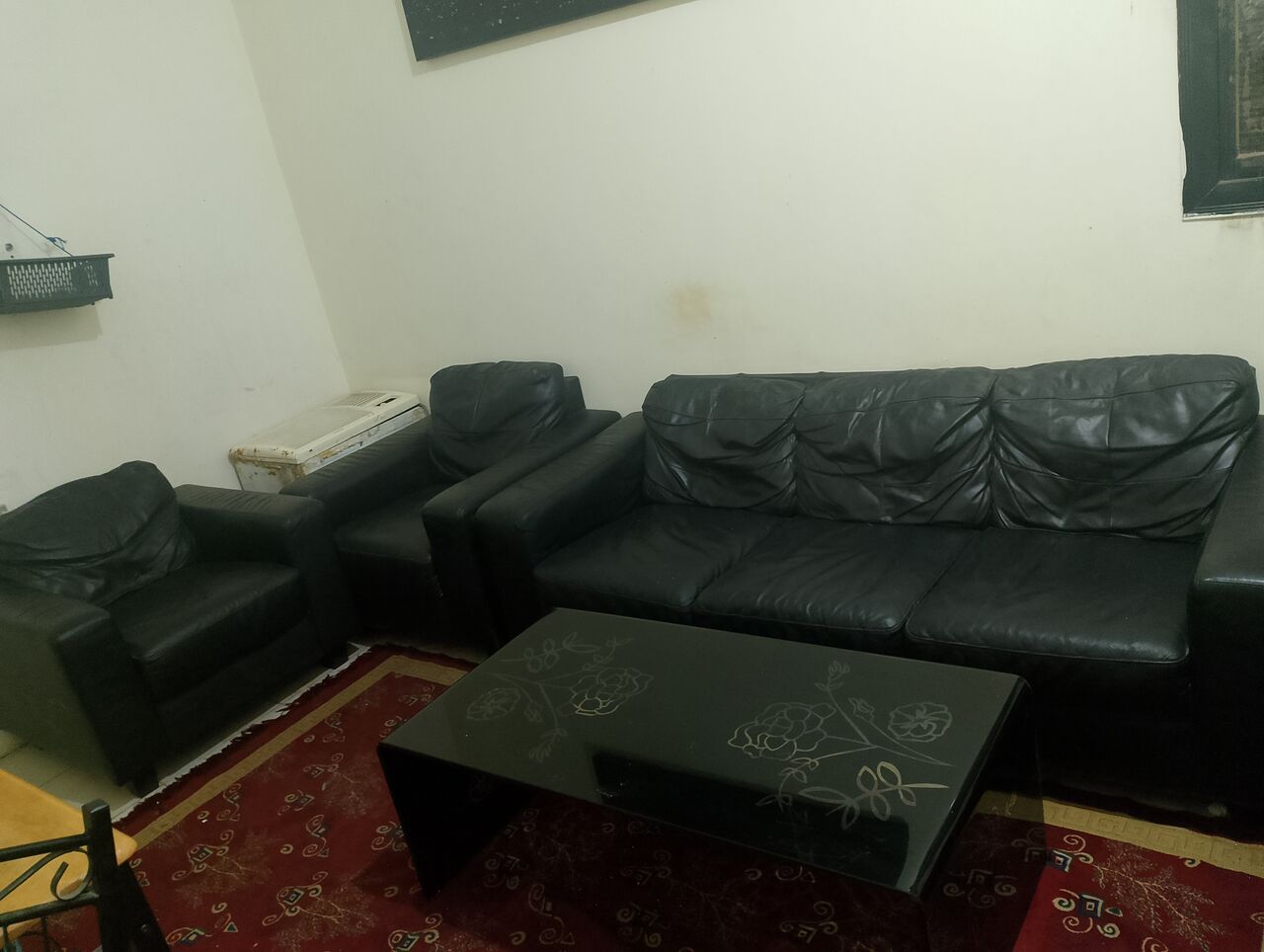Jeddah, Furniture, SAR 450,  Urgent Sale &ndash; Excellent Condition Leather Sofa Set (3 Pieces) & Other Items