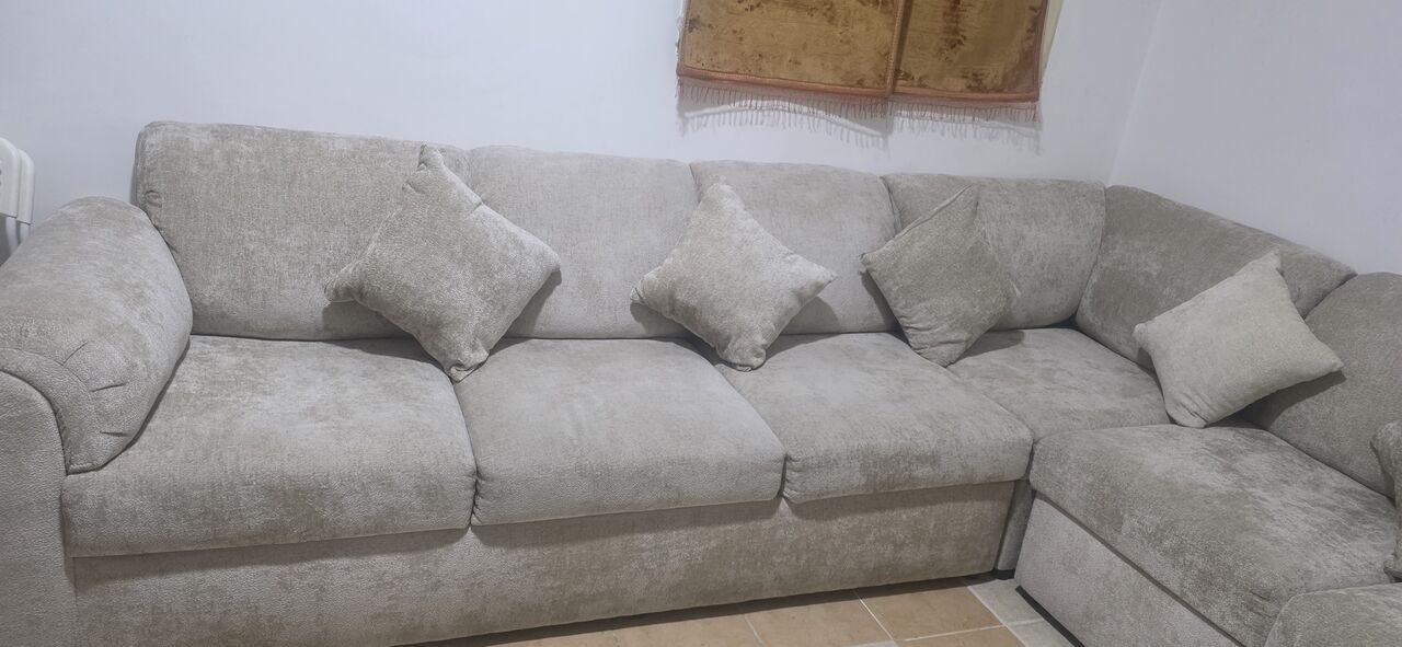 Khobar, Furniture, SAR 999,  5-Month-Old L-Shaped Sofa ( 6 Seater) &ndash; Excellent Condition | 5 Years Warranty
