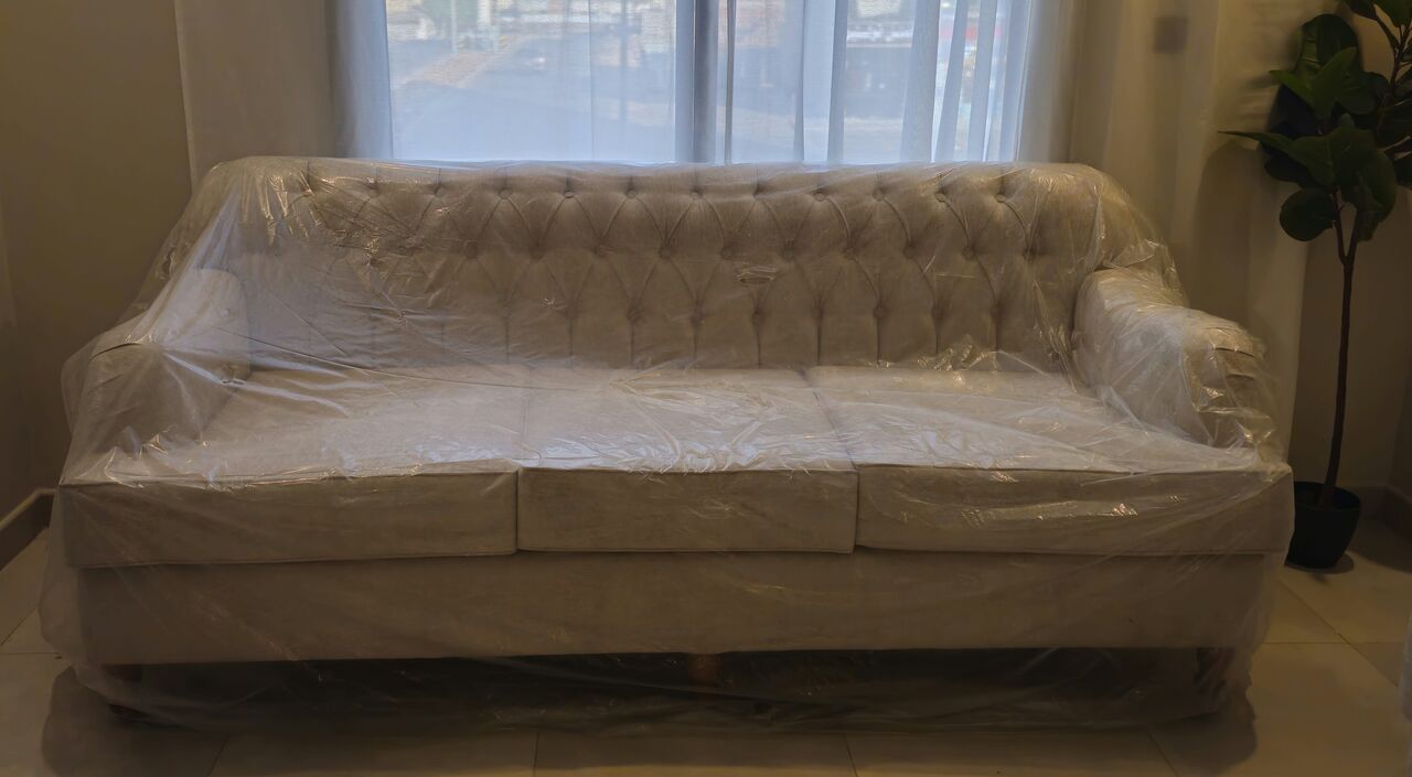 Jeddah, Furniture, SAR 2000,  5-piece American-style Sofa Set