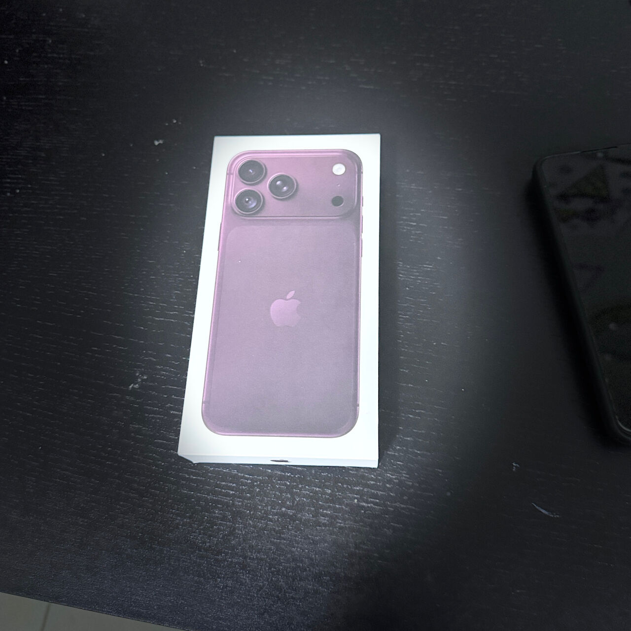 Dammam, Mobile Phones, SAR 6500,  I Phone 18 Pro Max (256) Burgundy