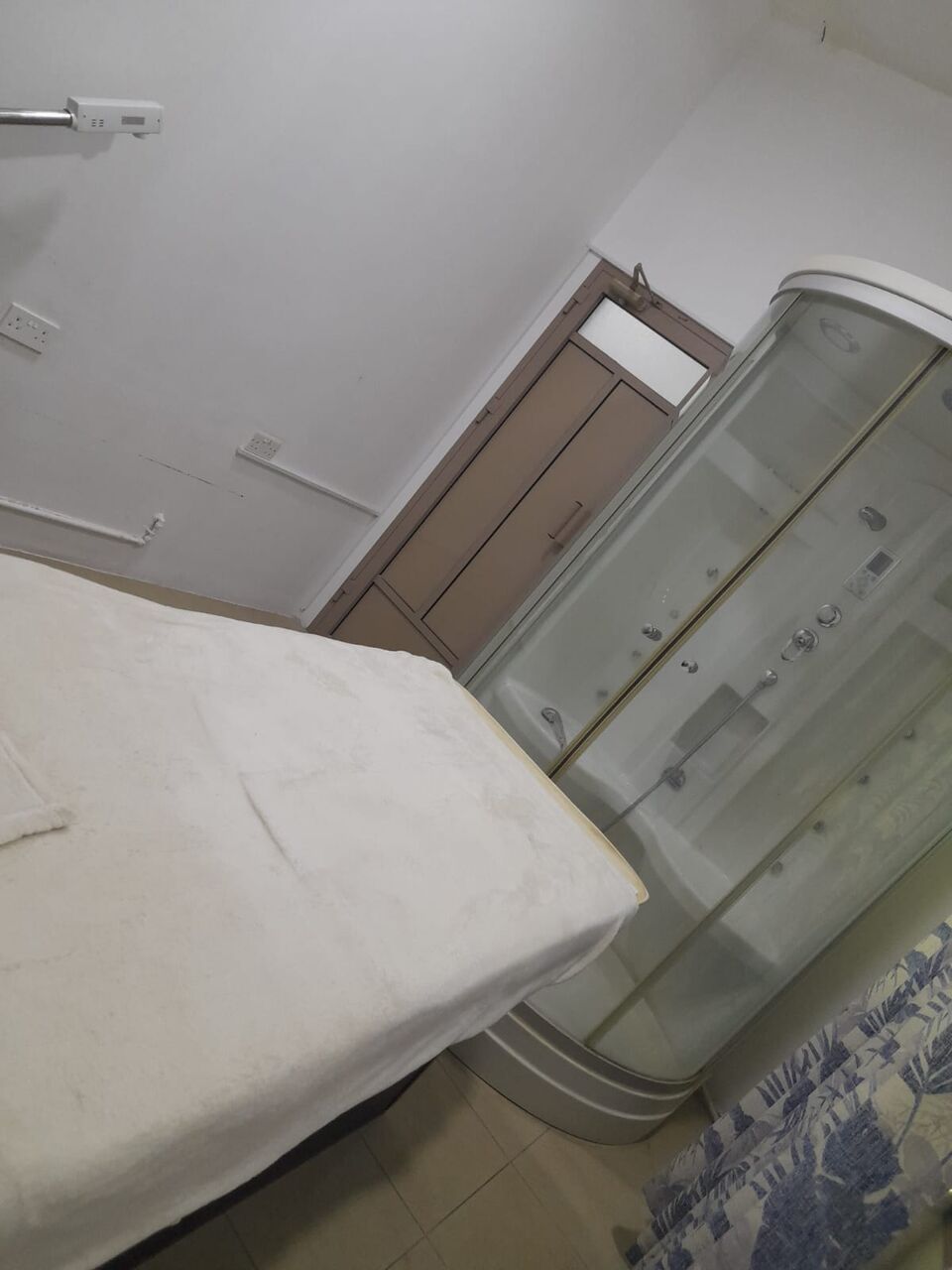 Jid Ali, Businesses For Sale, Ladies Saloon And Spa For Sale With BPC