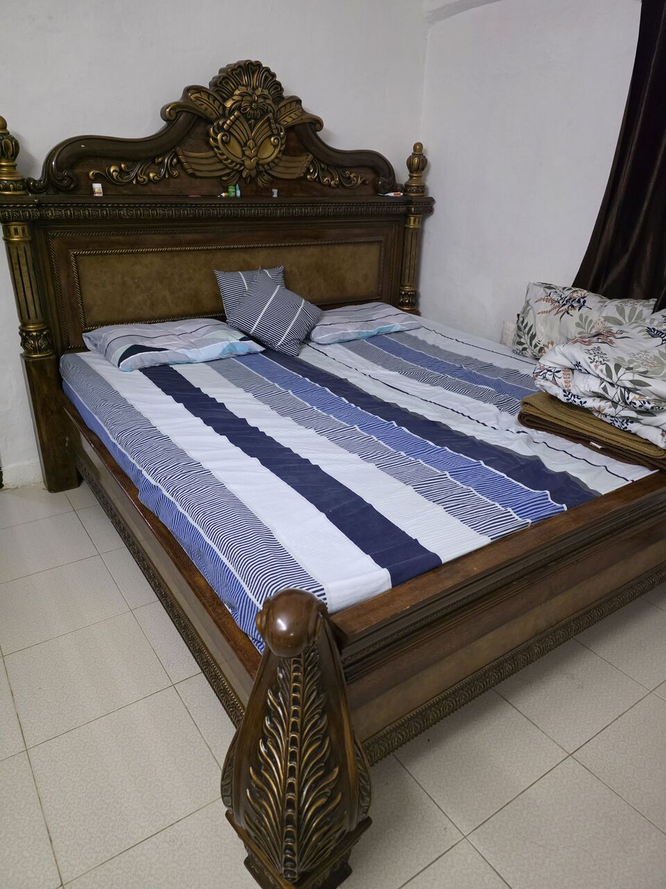 Al Malaz, Furniture, SAR 500,  King Size Bed Without Mattress, TV Unit, Wardrobe & Dressing Table