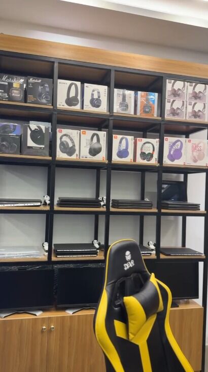 Manama, Businesses For Sale, Technology Shop For Sale In Manama (Near Lulu) &ndash; Approx. 200 Sq.m &ndash; BHD 3,500