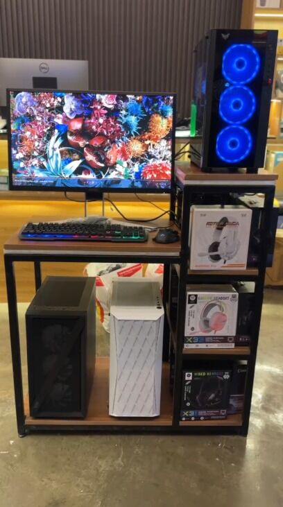 Manama, Businesses For Sale, Technology Shop For Sale In Manama (Near Lulu) &ndash; Approx. 200 Sq.m &ndash; BHD 3,500