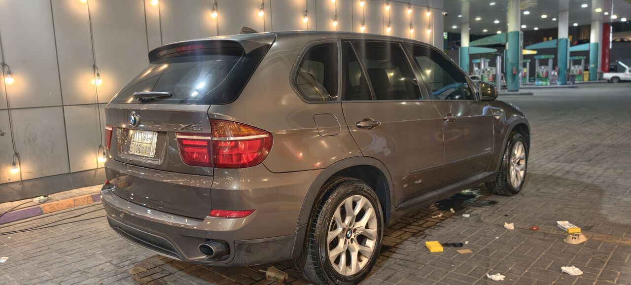 Dammam, Vehicles, Cars & Trucks , SAR 26000,  BMW X5 6 Cylinder Turbo,  2011,  Automatic,  301000 KM,  Bmw  6 Cylinder Twin Turbo