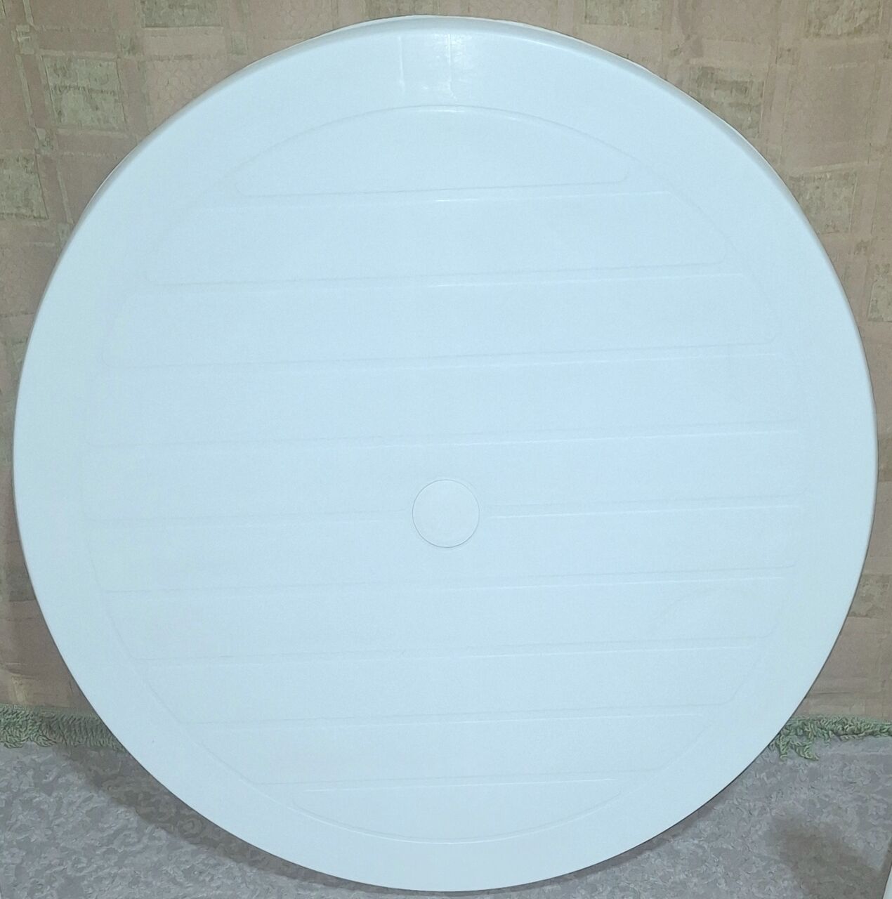 Riyadh, Furniture, SAR 60,  Round White Plastic Table.