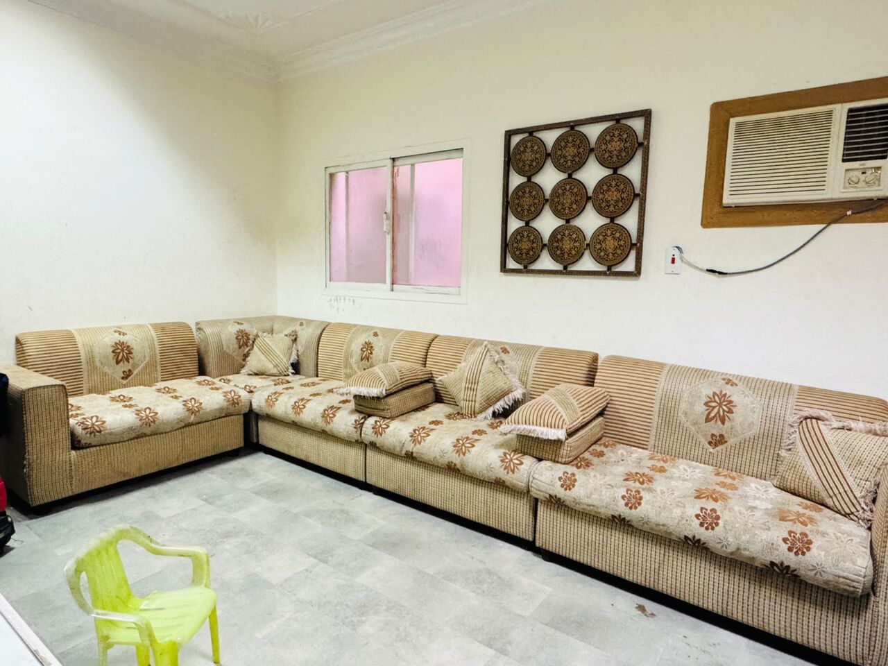 Al Suwaidi, Furniture, SAR 300,  Sofa 10 Seater