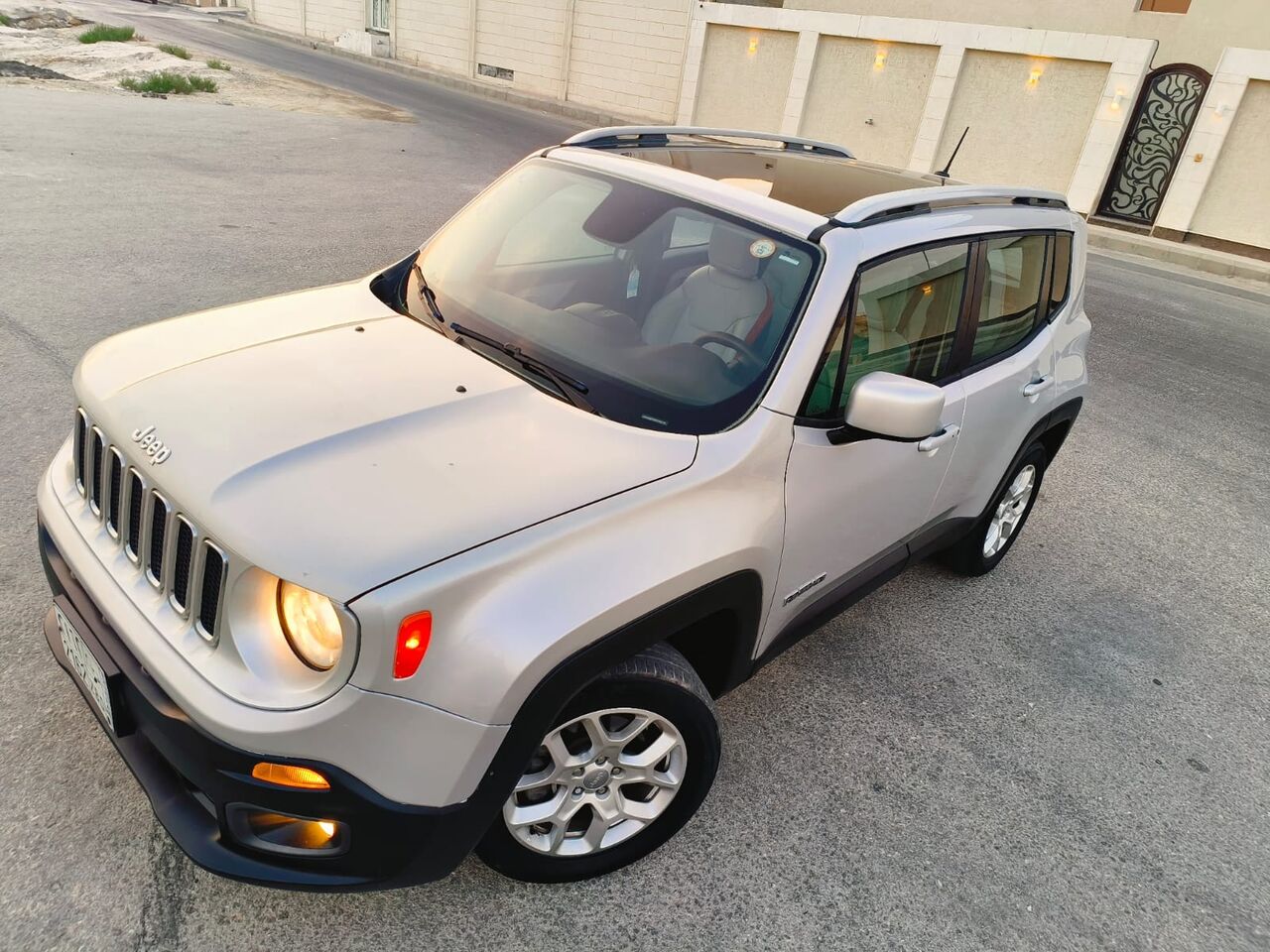 Dammam, Vehicles, Cars & Trucks , SAR 28000,  Jeep Renegade,  2016,  Automatic,  167000 KM,