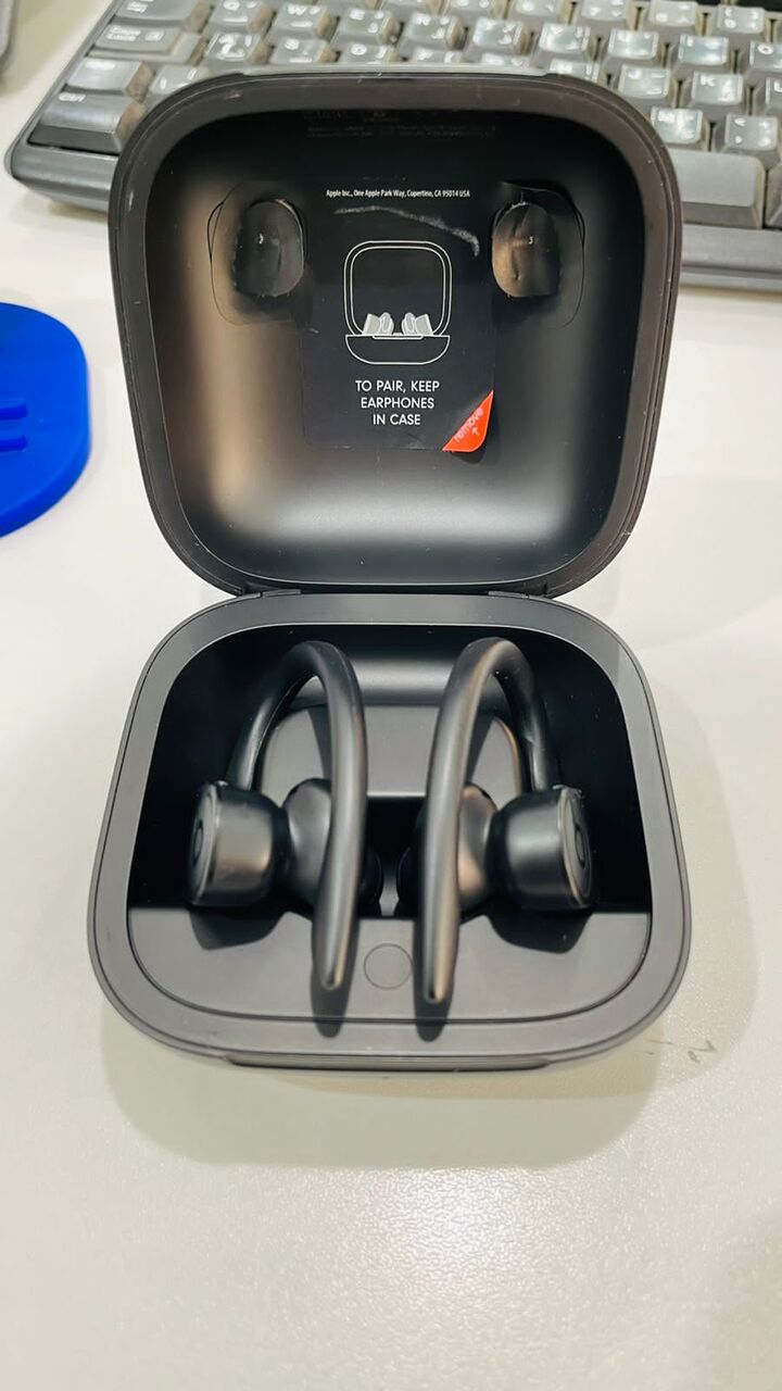 Dammam, Electronics, SAR 199,  Earbuds- Beats Powerbeats Pro 1