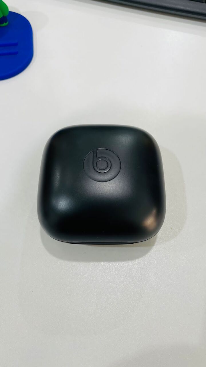 Dammam, Electronics, SAR 199,  Earbuds- Beats Powerbeats Pro 1