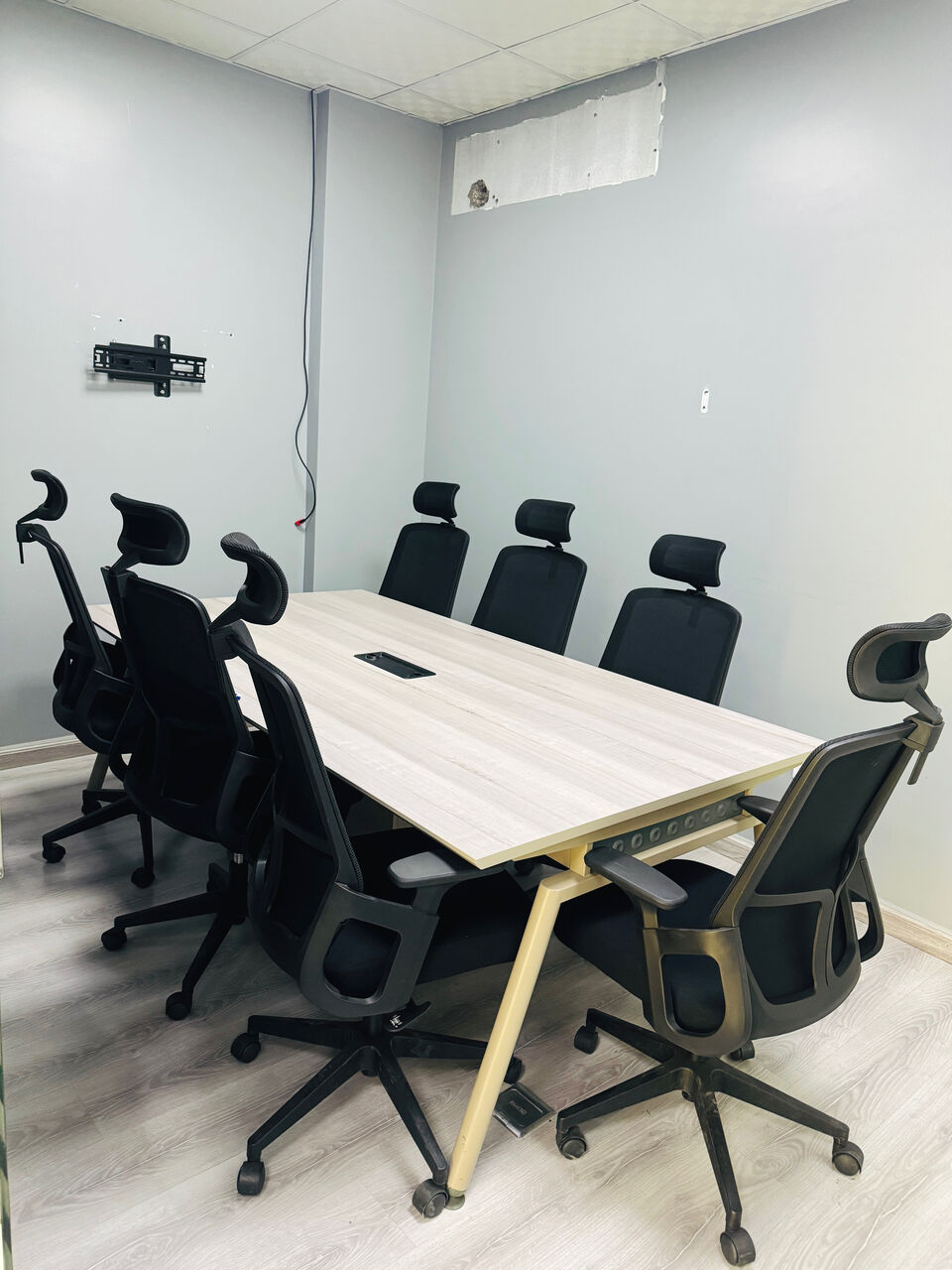Dammam, Furniture, SAR 2000,  Conference Table &Chairs