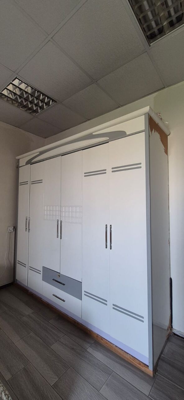 Dammam, Furniture, SAR 1400,  Bed Set (Bed King Size, Two Side Tables, Wardrobe, Dressing Table) (Purchased New)