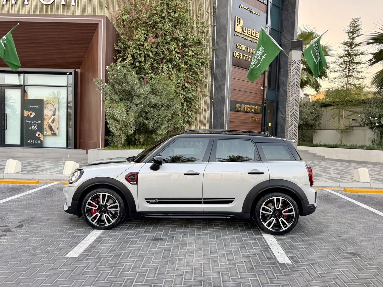 Dammam, Vehicles, Cars & Trucks , SAR 120000,  Mini Countryman,  2022,  Automatic,  55000 KM,    JCW Very Low Mileage