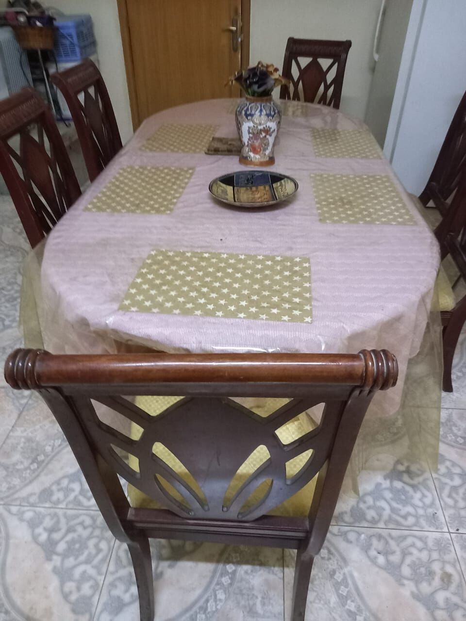 Umm Al Hamam, Furniture, SAR 700,  Dinning Table With 6 Chairs, Slightly Used Good As New.