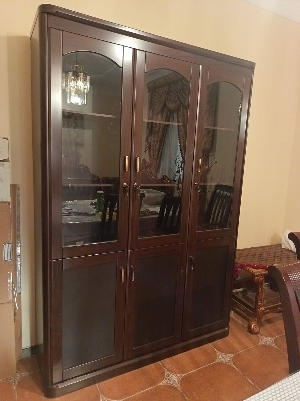 Al Faisaliyah, Furniture, SAR 650,  3 Door Cabinet