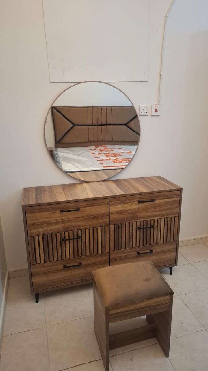 Al Iskan, Furniture, SAR 11,  New Bdrom Set Pakistani 🇵🇰