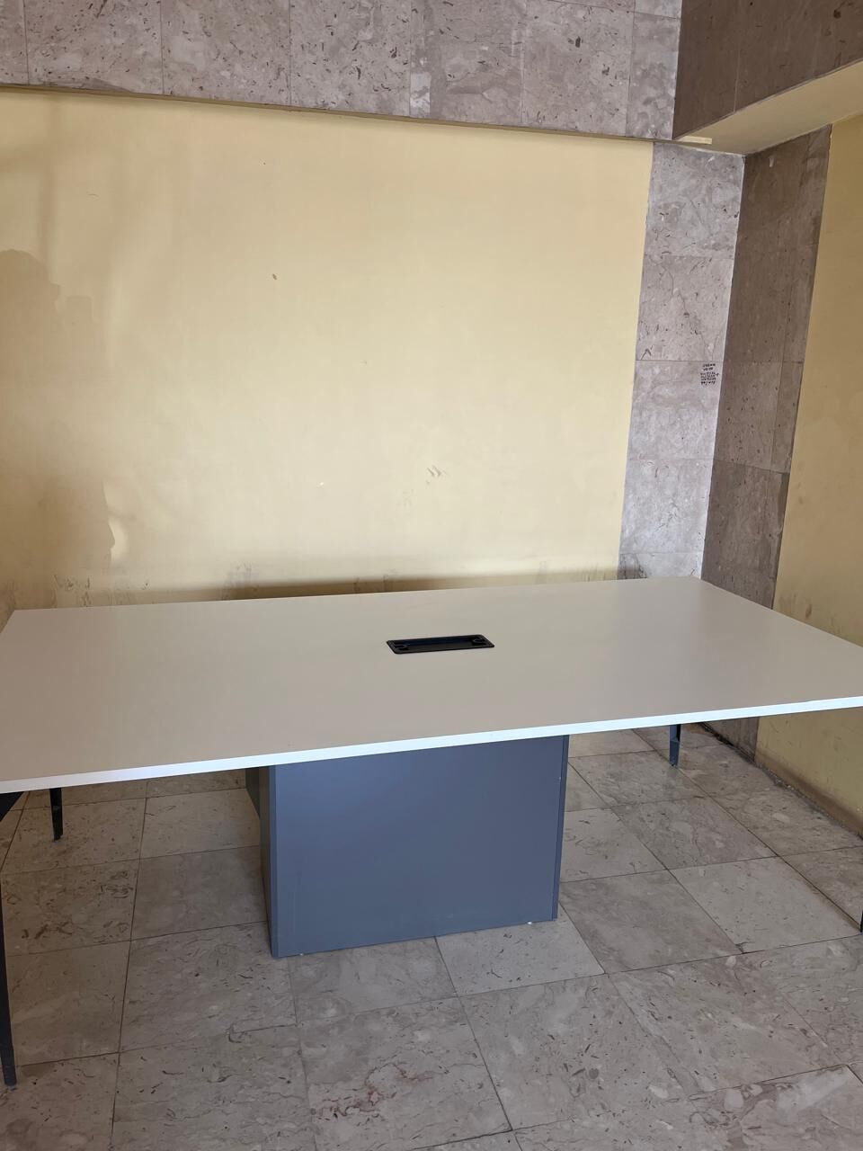 Riyadh, Furniture, SAR 450,  Meeting Office Table For Sale