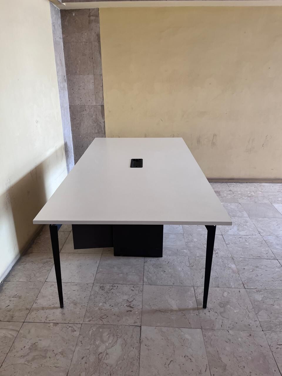 Riyadh, Furniture, SAR 450,  Meeting Office Table For Sale
