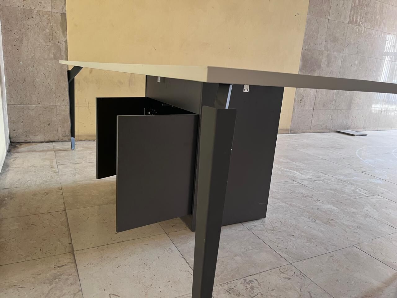Riyadh, Furniture, SAR 450,  Meeting Office Table For Sale