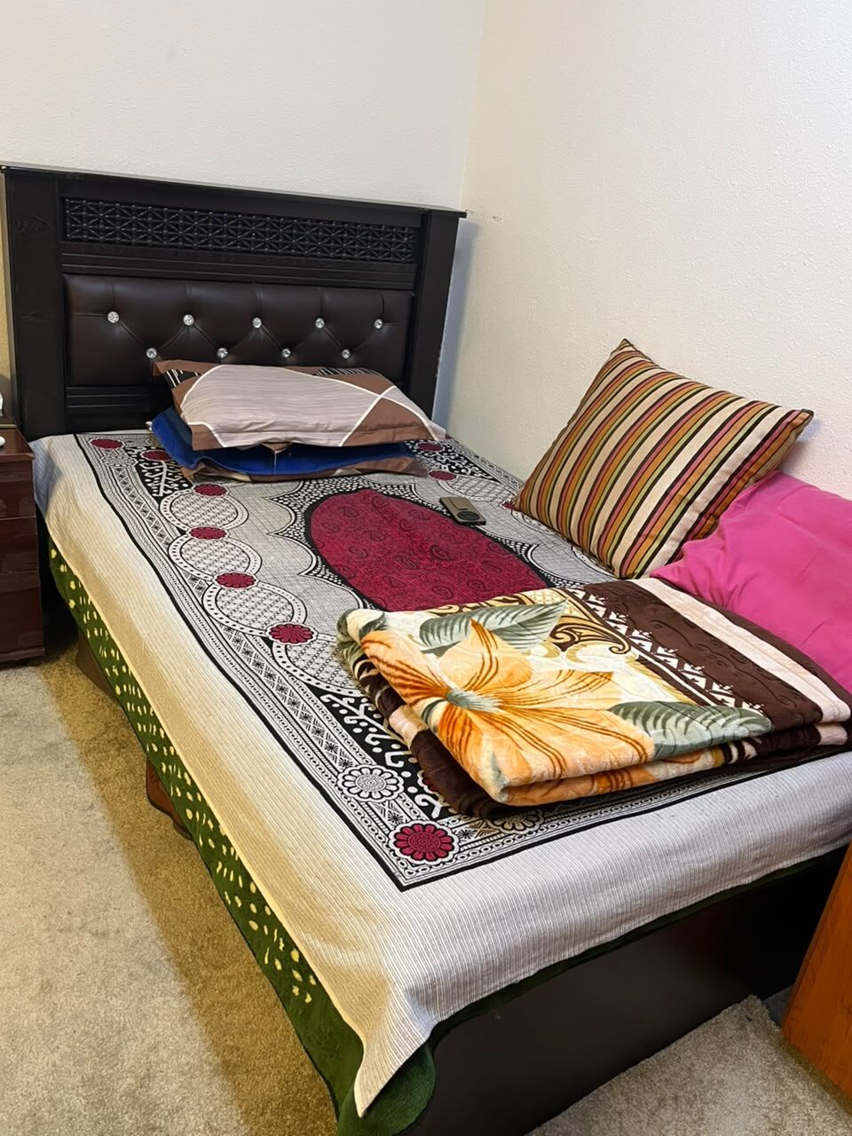 Jubail, Furniture, SAR 1500,  Furniture And AC For Sale