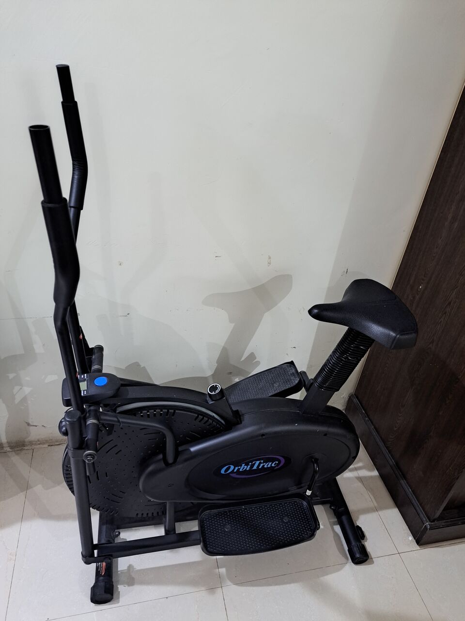 Hara, Furniture, SAR 800600,  New Korea Head Rest Chair Price 800 And Orbi Trac Cycle