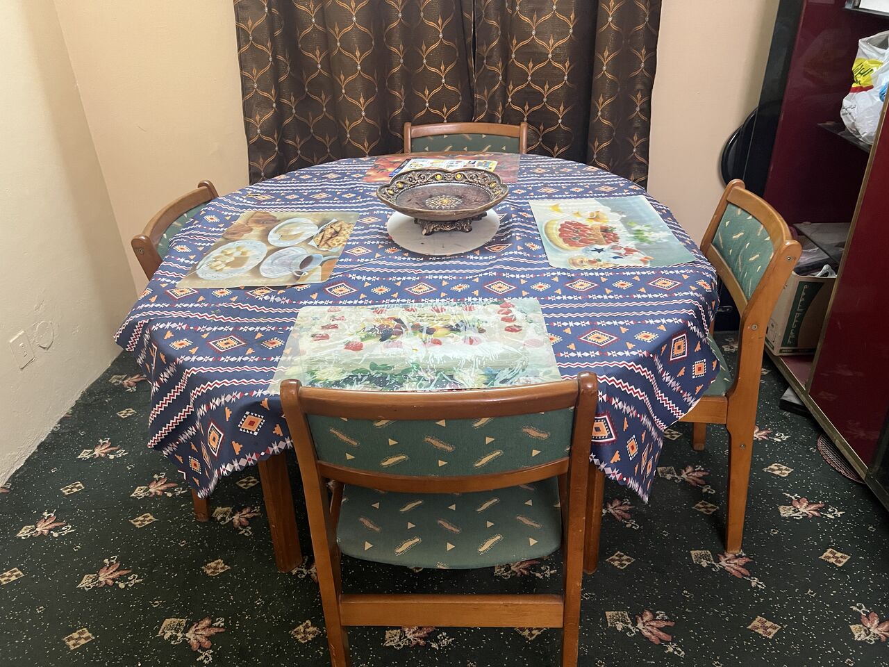 Jeddah, Furniture, SAR 500,  Dinning Table With 6Chairs