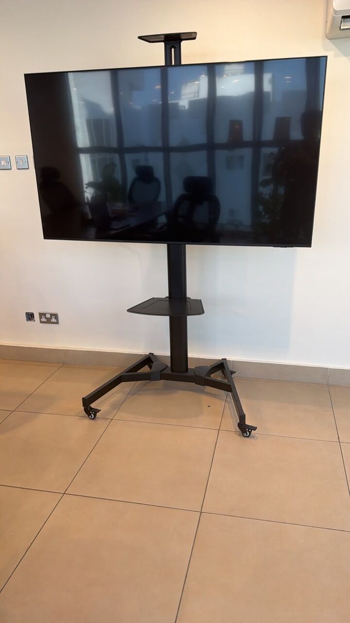 Khobar, Furniture, SAR 7000,  Office Furniture: Ergonomic Chairs & Study Table For Sale