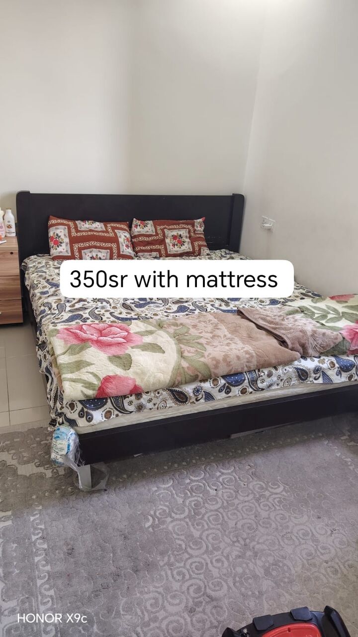 Tuwaiq, Furniture, SAR 350,  A Double King-size Bed Is Available For Sale.