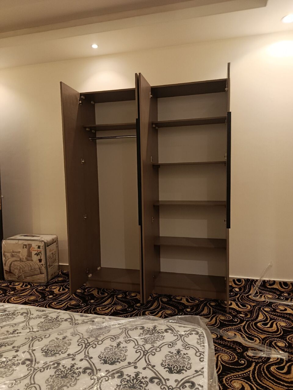 Jeddah, Furniture, SAR 1,  New Brand Complete Bedroom Set For Sale