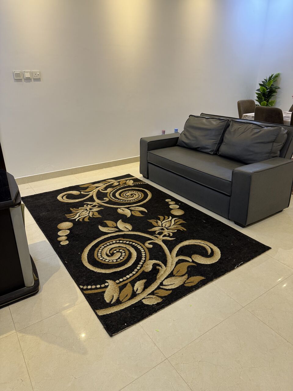 Dammam, Furniture, SAR 600,  Leather Sofa Bed With A 32&rdquo; Smart TV, Table And Rug