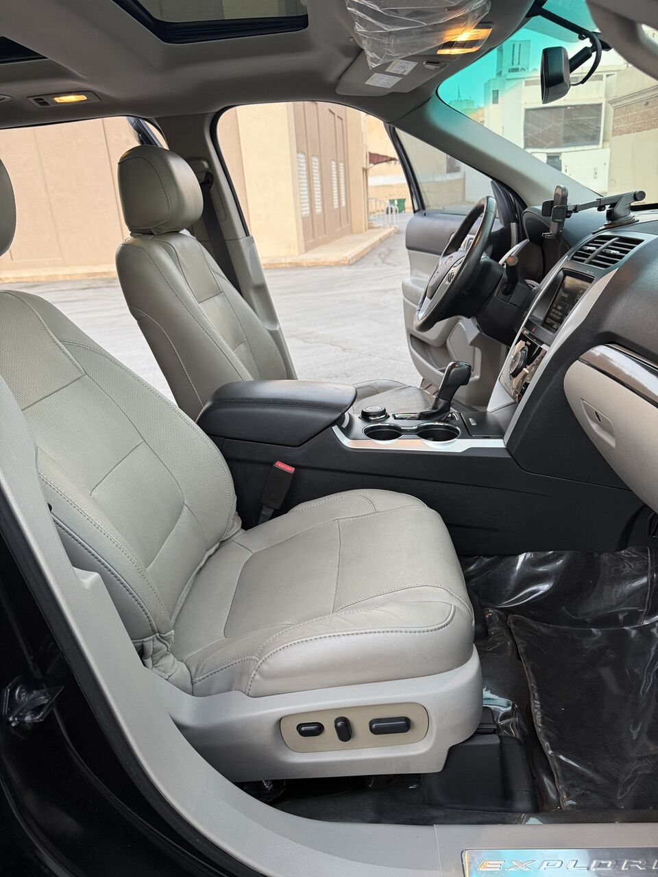 Ad Diriyah, Vehicles, Cars & Trucks , SAR 55000,  Ford Explorer Sport,  2015,  Automatic,  150000 KM,  Ford Explorer Limited  Top Of The Line