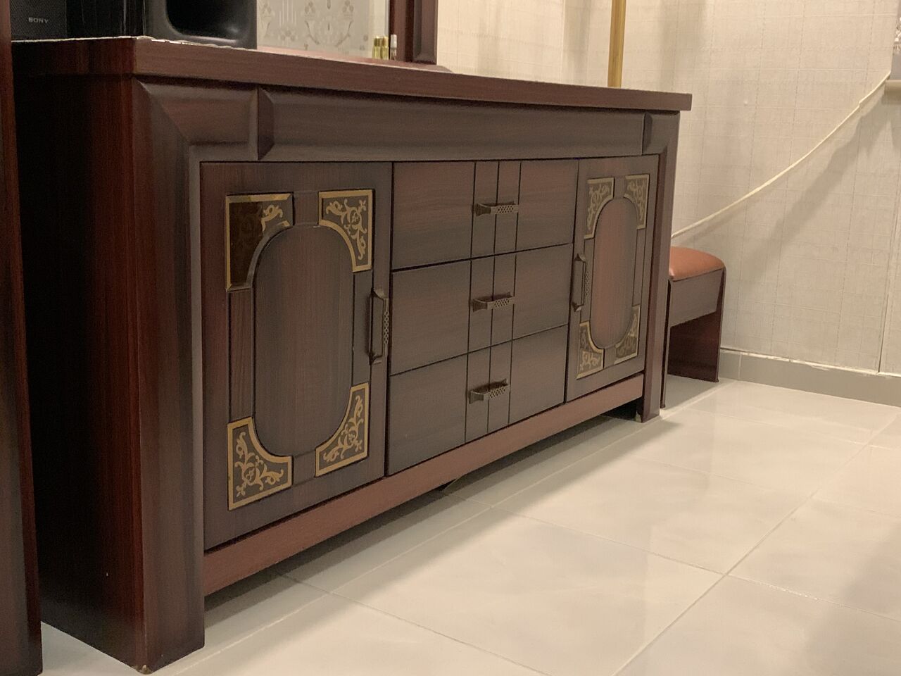 Jeddah, Furniture, SAR 2000,  Bedroom Furniture Set (King Size).
